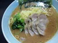 「ちゃーしゅーめん中盛り￥900」@横浜ラーメン 武蔵家 東名川崎店の写真