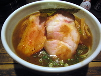 「鶏脂(塩)+ちゃーしゅー2枚（炭焼・バラ巻き・直焼）」@喜元門 本店の写真