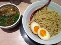 「つけ麺＋味たま」@麺や 七彩 東京駅の写真