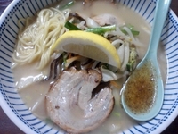 「塩野菜らーめん　700円　サービスライス」@福輪家の写真