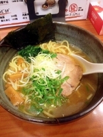 「鐙らぁめん（太麺）」@麺や 鐙 大和店の写真