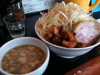 「【週末限定】背★油つけめん 900円＋味玉100　ヤサイマシ」@らーめん こてつの写真