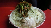 「ラーメン(バリカタ・野菜マシ・ニンニク少し) ニラキムチ」@ラーメン二郎 湘南藤沢店の写真