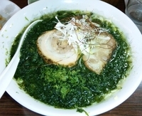 「岩のり塩ラーメン（700円）+半餃子（200円）」@つけ麺 らーめん 吉也の写真