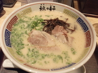 「特製らーめん」@豚骨らーめん 福の軒 秋葉原店の写真