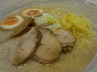 「らーめん＋味玉」@つけめん・らーめん つ～とんの写真