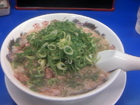 「ラーメン（背脂多め・ネギ多め）（650円）」@来来亭 富山稲荷店の写真