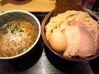 「特製濃厚魚介つけ麺(950円)＋中盛(50円)」@麺屋 一燈の写真