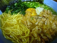 「肉そば（750円）＋ごはん（100円）」@横浜家系ラーメン 二代目 肉そば家の写真