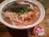 「ラーメン太麺(700円)ランチタイム大盛り無料」@麺矢 鶴木の写真