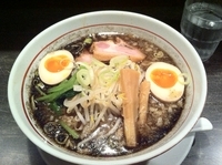 「味玉こくまろ醤油ラーメン」@手仕事らーめん 地雷屋の写真