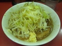 「小ラーメン650円（麺少なめ・ニンニク）」@ラーメン二郎 桜台駅前店の写真