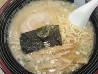 「東京とんこつらーめん（並）　650円」@ラーメン 屯ちん亭 花小金井店の写真