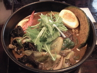 「８月の限定スープカリー「奥芝流煮込みハンバーグスープカリー」」@奥芝商店 八王子田代城の写真