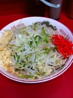 「小豚 ニンニクあぶらかため　しょうが」@ラーメン二郎 湘南藤沢店の写真