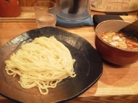 「辛みつけ麺」@つけ麺屋 やすべえ 新宿店の写真
