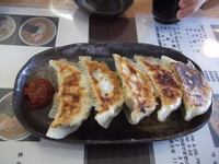 「ぎょうざ（特製辛味噌付き） 400円」@らーめん源 越名店の写真