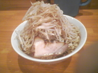 「ラーメン、中盛」@ラーメン 麺処 なるとの写真