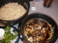 「つけ麺（大・３００g）８８０円＋ライス・ゆで玉子サービス」@極辛BLACKつけ麺 七代目けいすけの写真