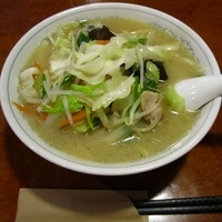 「タンメン６３０円＋餃子（６個）」@八百藤飯店の写真