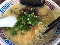「博多長浜ラーメン（バリカタ） 700円」@ハングリードラゴンの写真