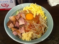 「あえそば750 + チーズ50」@麺や あかつきの写真