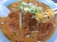 「みそかつラーメン 850円」@千代田しらかばラーメンの写真