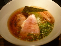 「鰮煮干醤油（７３０円）＋肉１枚」@喜元門 本店の写真