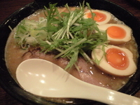 「中華そば(680円)+玉子(80円)+ミニチャーシュー丼(ク」@めん処 全力少年の写真