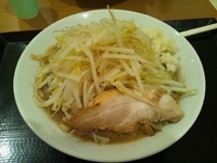 「ラーメン（並）200g　720円（ヤサイ・ニンニク）」@ジャンクガレッジ イオン北戸田店の写真