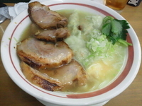 「2色＆2種のワンタンチャーシュー麺」@MENYA 食い味の道有楽の写真