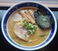 「白湯らーめん：750円」@せたが屋 東京ドームシティ店の写真