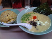 「Ａセット（とんこつラーメン＋炒飯のセット）」@九州ラーメン 元吉田の写真