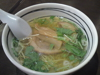 「塩らーめんミニ500円」@函館麺厨房あじさい 札幌エスタ店の写真