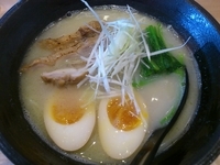 「鶏親子そば（塩）」@鶏白湯ラーメン 麺屋 壹鶏の写真