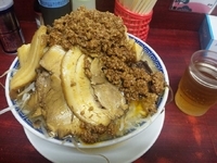 「魂麺（大盛400g）＋ばか豚」@明神角ふじの写真