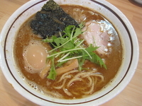 「濃厚魚介豚骨味玉らーめん　780円」@麺屋 くおんの写真