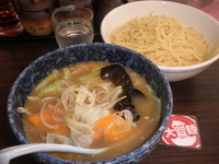 「つけ麺（６８０円）野菜（１００円）」@神田大勝軒の写真