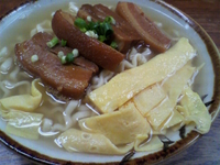 「三枚肉そば(大) ￥600」@そば・てびち専門店 浜屋の写真