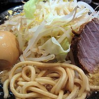 「ラーメン（小）+味玉（クーポン）　680円」@麺屋鬼瓦の写真
