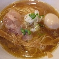 「味玉醤油ラーメン」@麺創研かなで 改の写真
