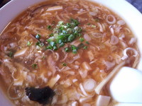 「サンラータンメン」@中華大新 茅ヶ崎店の写真