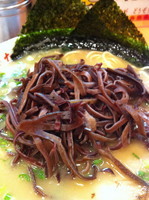 「ラーメン、味玉、きくらげ、替玉」@九州大分らぁめん たまがった 神奈川新町本店の写真