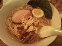 「Aランチ（極上ダシ塩ラーメン＋餃子3ケ＋ライス）（\880）」@ラーメン 963+の写真