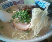 「博多長浜らーめん700円」@ハングリードラゴンの写真