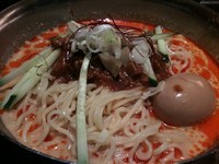 「冷し坦々麺 780円＋ビール280円」@光麺 池袋本店の写真