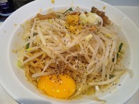 「油そば大盛￥６５０(限定価格)」@めんや 昭和の写真