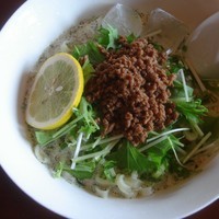 「豆乳仕立てのジェノヴァ風冷し麺 850円」@食楽 笑麺の写真