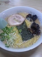 「骨骨ラーメン大盛（ランチタイムの為、無料）」@旭川ラーメンきく家の写真
