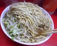 「ぶた入りラーメン＋ニンニク」@ラーメン二郎 三田本店の写真